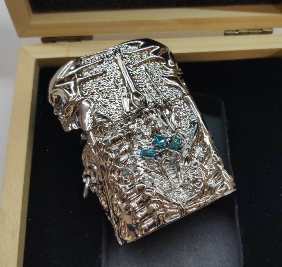 Зажигалка WORLD OF WARCRAFT The lich king Lighter (silver) + подарочная коробка из дерева 