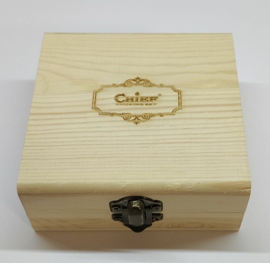 Зажигалка WORLD OF WARCRAFT The lich king Lighter (silver) + подарочная коробка из дерева 