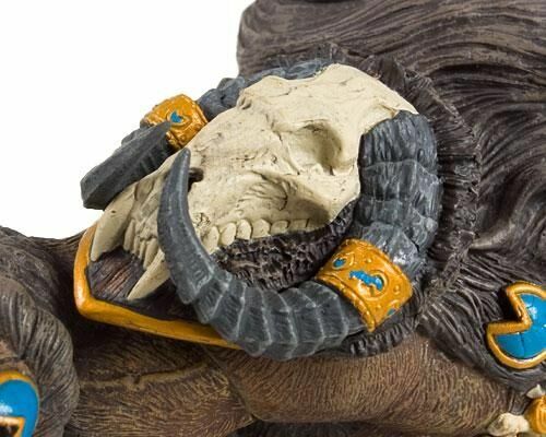 DC World of Warcraft Tauren Hunter: Korg Highmountain Deluxe Action Figure 