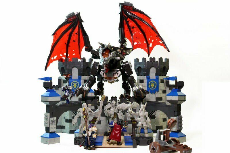 Mega Bloks World of Warcraft: deathwing's stormwind assault 