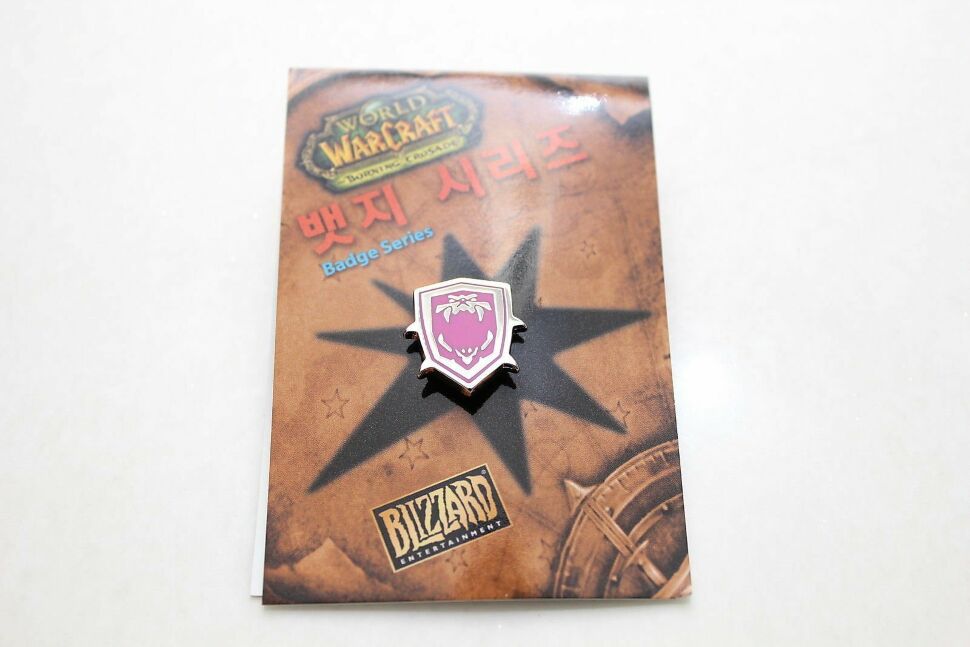 Значок WORLD Of WARCRAFT Demon armor 