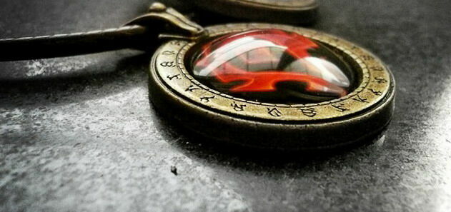 Медальон World of Warcraft Horde (Металл + стекло) 