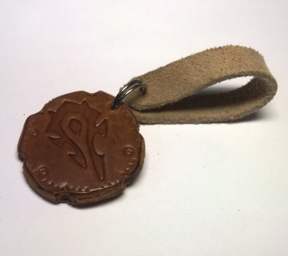Брелок World of Warcraft Horde Keychain (кожа) 