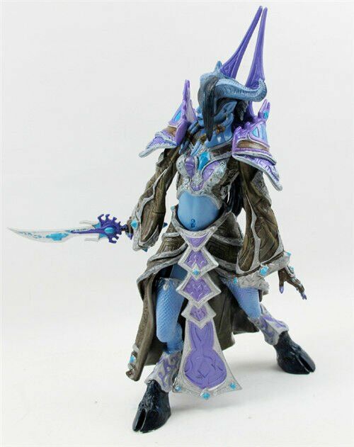 DRANEI MAGE TAMUURA Action Figure 