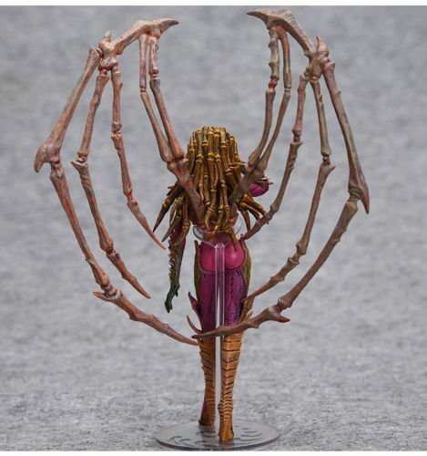Starcraft II   Kerrigan Queen of Blades Action Figure  