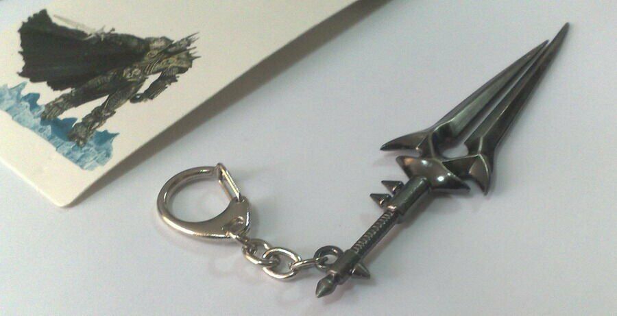 Брелок - World of Warcraft Black Wind Metal Weapon 