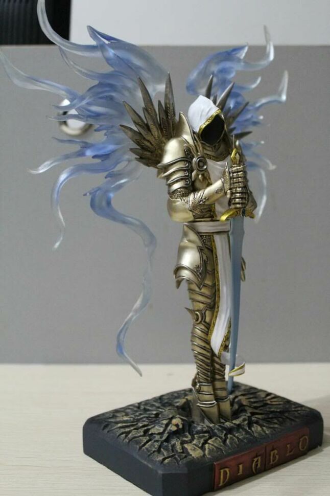 Archangel Tyrael ACTION FIGURE (Фігурка DIABLO 3) 