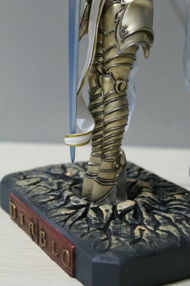 Archangel Tyrael ACTION FIGURE (Фігурка DIABLO 3) 